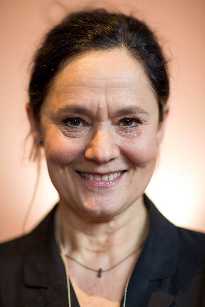 Pernilla August