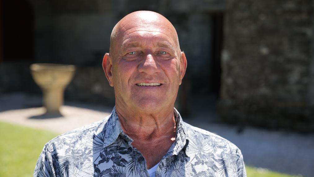 Freddy uit Hotel Romantiek 2026