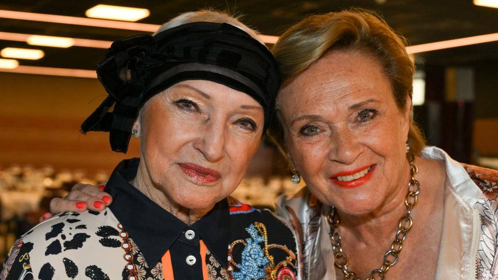 Yvette Ravell, Roos Vandendriessche