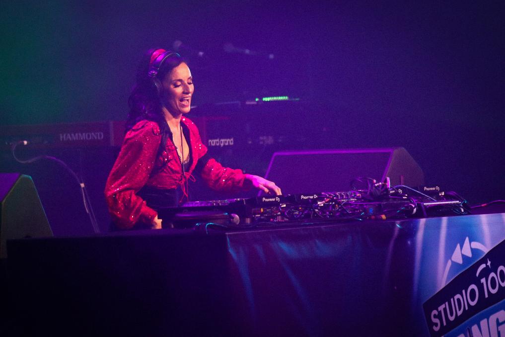 DJ Zohra (Zohra Ait-Fath) @ Studio 100 SingAlong Party 