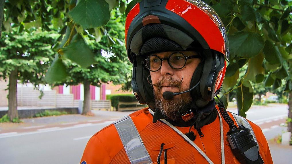 Bart uit Alloo bij de verkeerspolitie