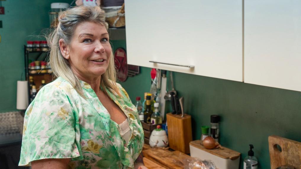 Jettie Pallettie, Jet uit B&B zoekt Lief